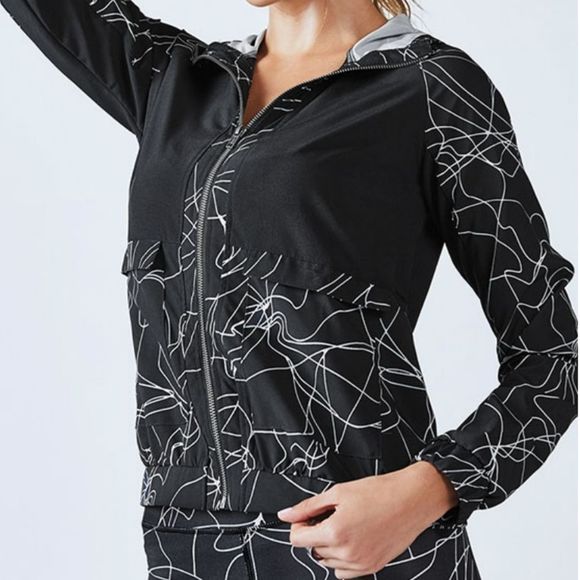 Fabletics Full Zip Hooded Jiae Jacket Women’s XXL Black With White‎ Line Design - Picture 13 of 15